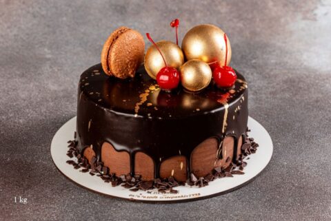 CHOCOLATE CHERRY CAKE